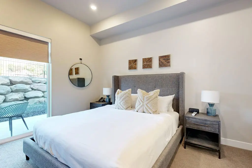 Beautiful resort condo - incredible amenities and shuttle service