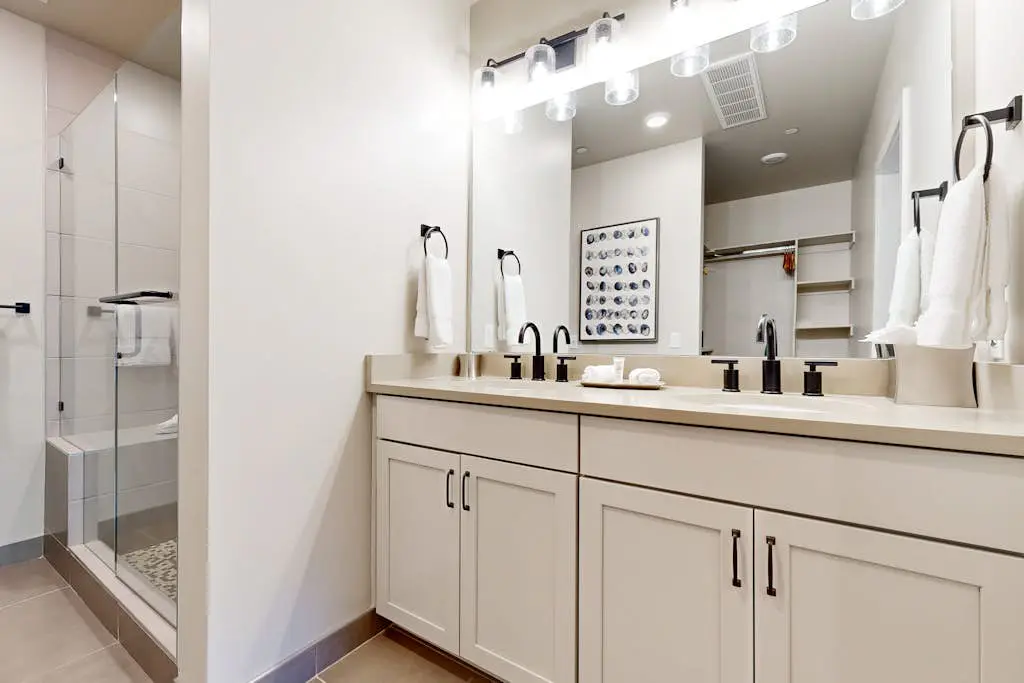 Beautiful resort condo - incredible amenities and shuttle service