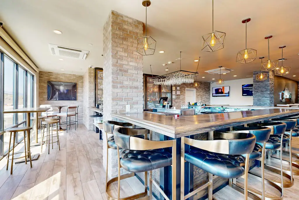 614B - Black Rock Mountain Resort