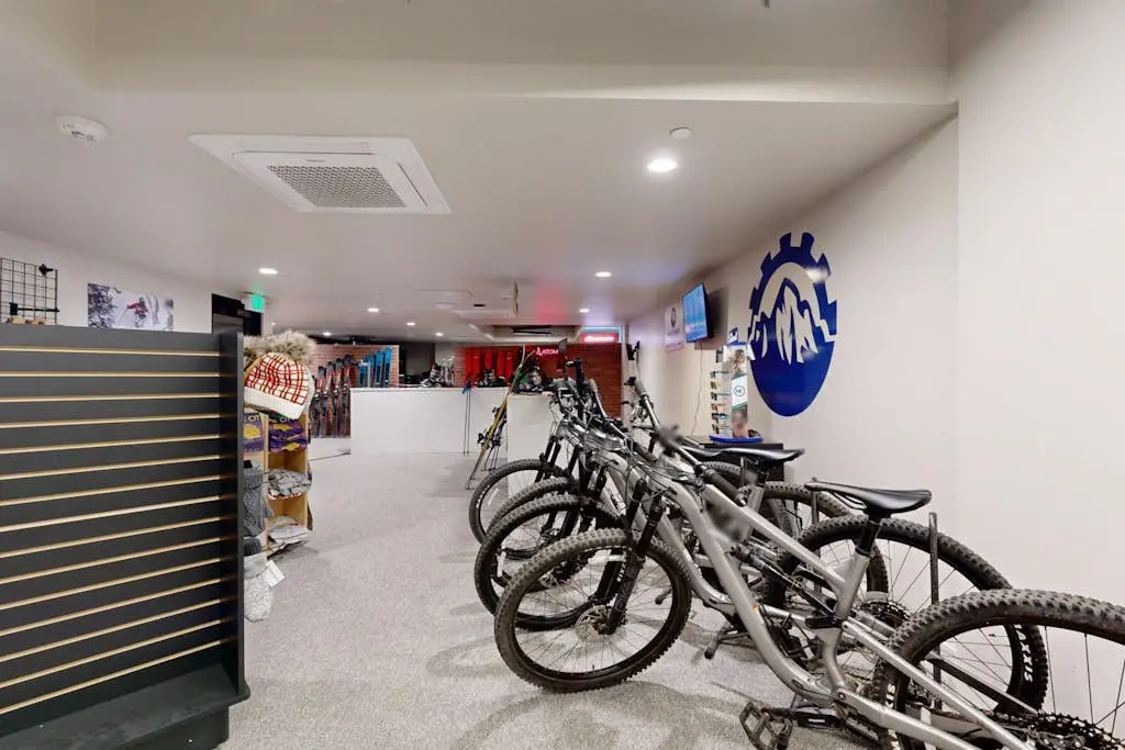614B - Black Rock Mountain Resort