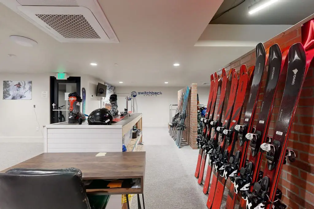 614B - Black Rock Mountain Resort