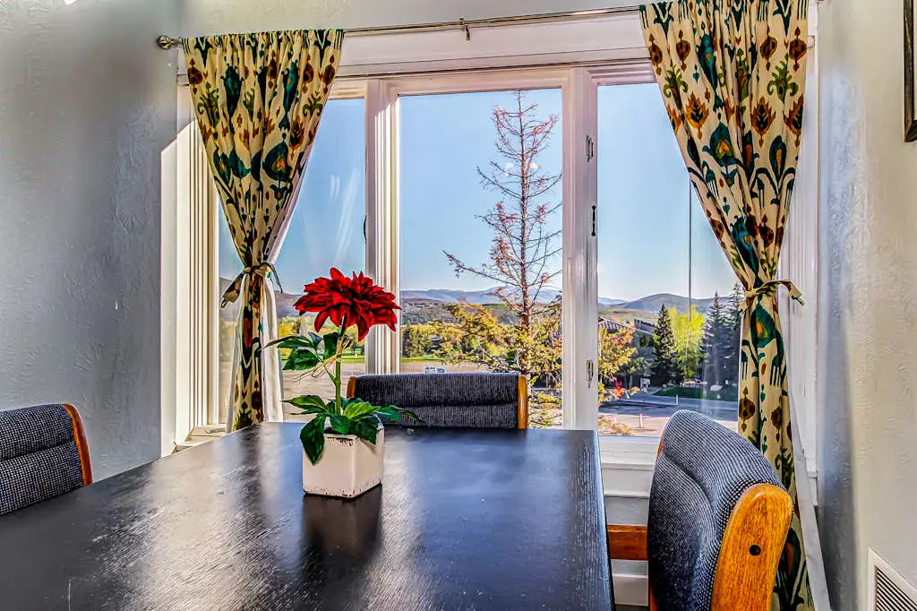 SKI-IN/SKI-OUT Studio at The Lodge at Mountain Village
