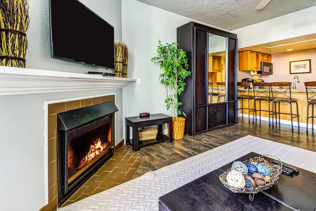 SKI-IN/SKI-OUT Studio at The Lodge at Mountain Village