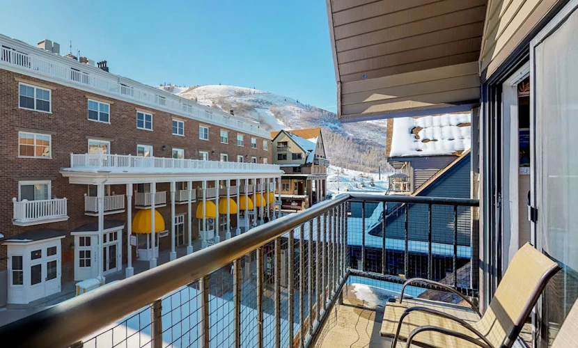 Ski-in/ski-out studio condo with balcony, pool, hot tub, & gym