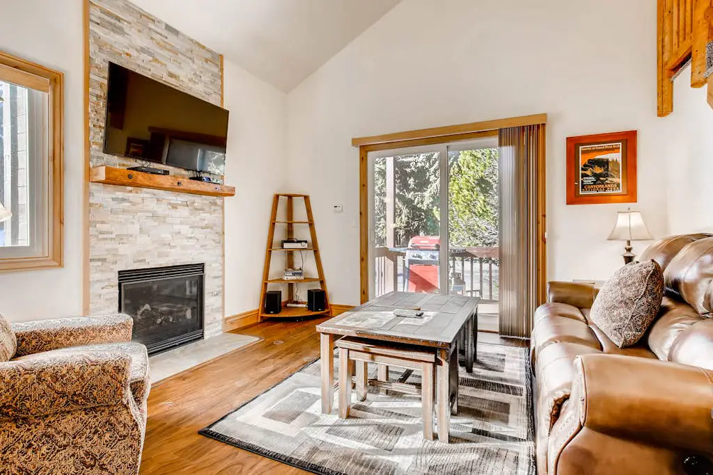 Canyons condo w/ two added lofts plus access to shared pools, hot tub, tennis