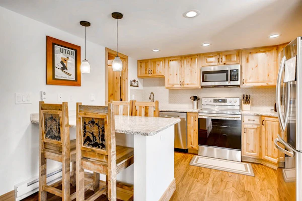 Canyons condo w/ two added lofts plus access to shared pools, hot tub, tennis