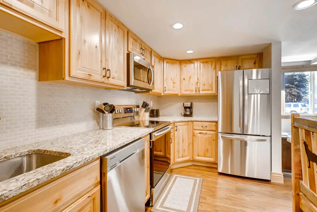 Canyons condo w/ two added lofts plus access to shared pools, hot tub, tennis