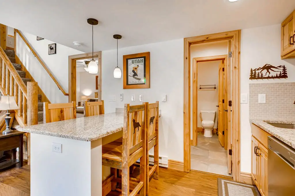 Canyons condo w/ two added lofts plus access to shared pools, hot tub, tennis