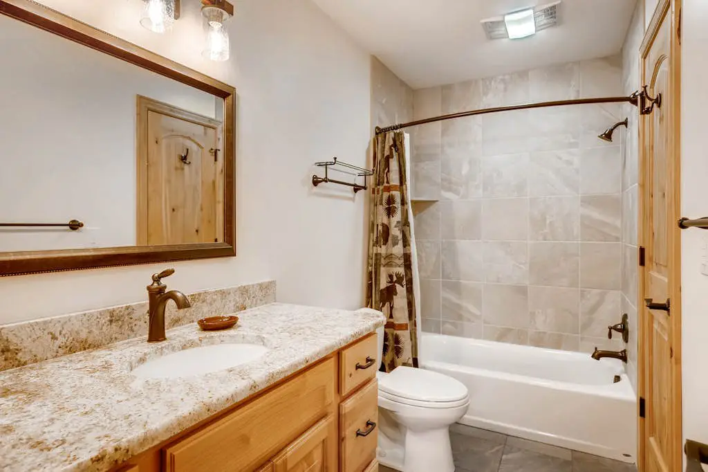 Canyons condo w/ two added lofts plus access to shared pools, hot tub, tennis