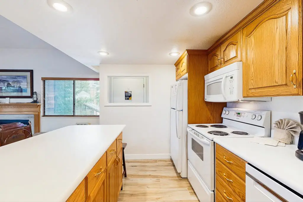 H8 Red Pine Paradise Loft at Canyons Village