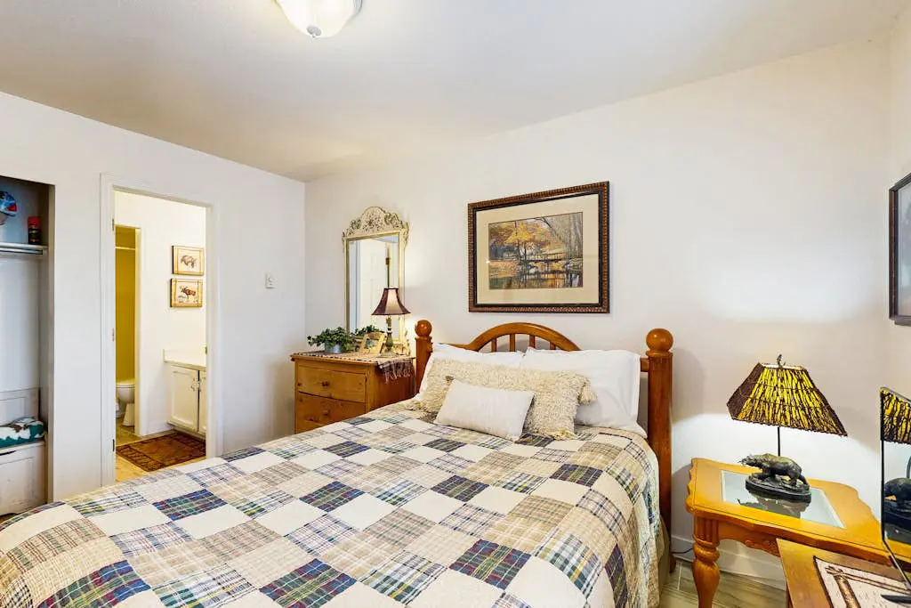 H8 Red Pine Paradise Loft at Canyons Village