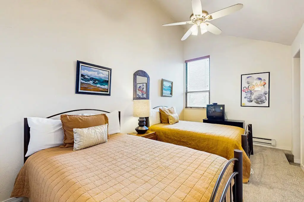 H8 Red Pine Paradise Loft at Canyons Village