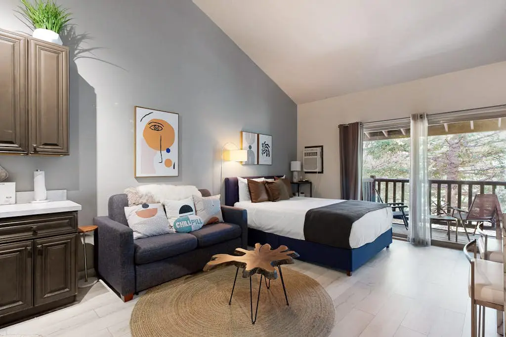 Quaint Prospector Lodge Studio #729