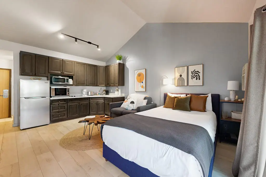 Quaint Prospector Lodge Studio #729