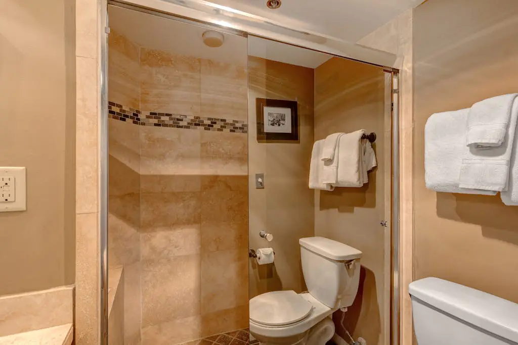 Ski-in/out condo with WiFi, private hot tub, fireplace, shared pool, & gym