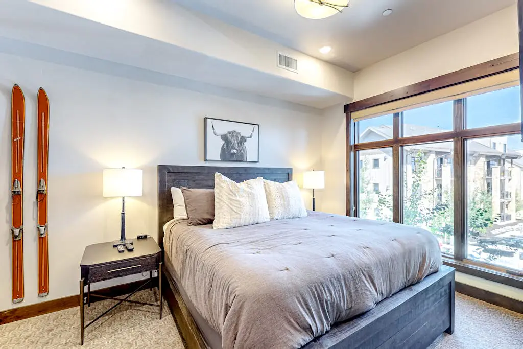 Summit Elegance Retreat 211