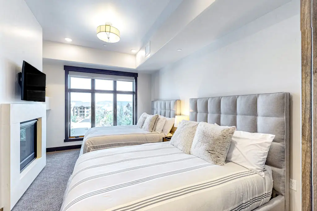 Summit Elegance Retreat 211