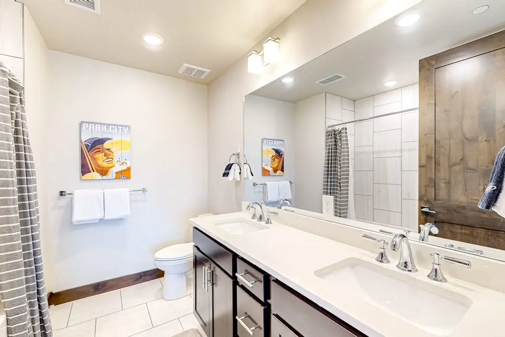 Summit Elegance Retreat 211