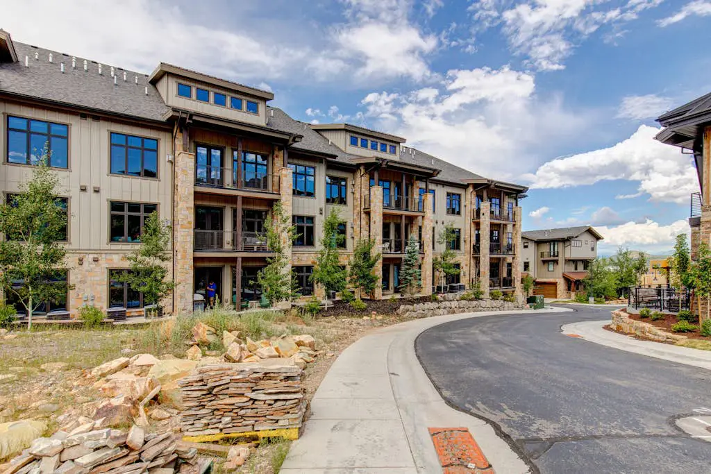 Summit Elegance Retreat 211