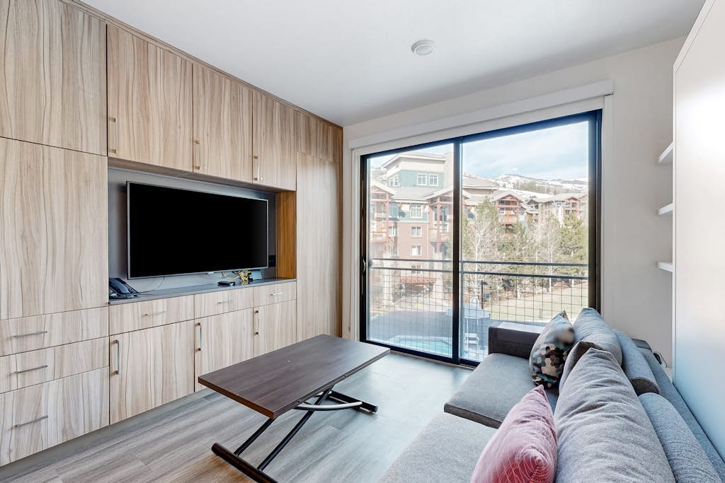 ski-in - ski-out condo in heart of Canyons Village with pool & hot tub access