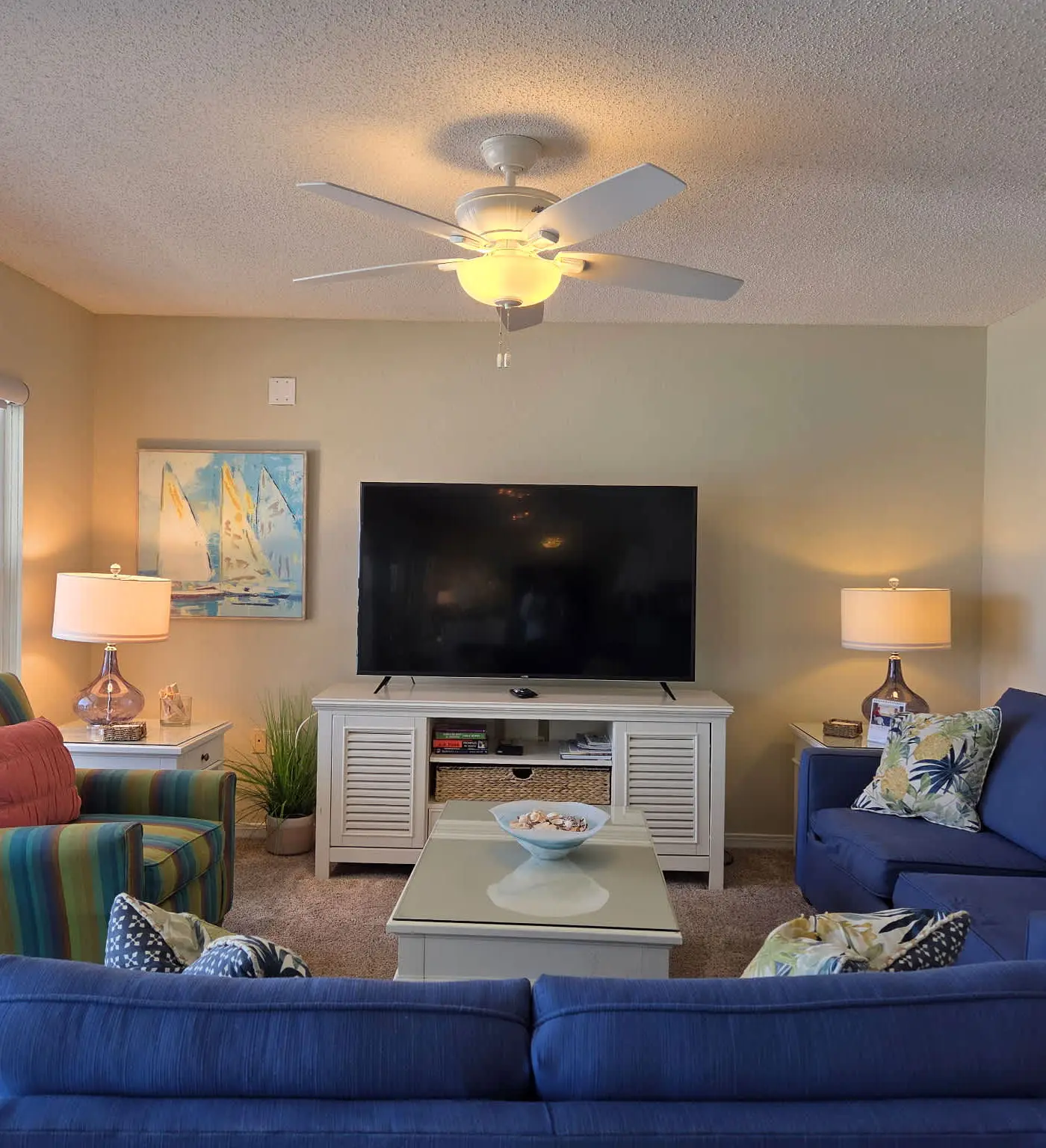 Islander 6004 - Spacious gulf front condo with beach access and seasonal beach service