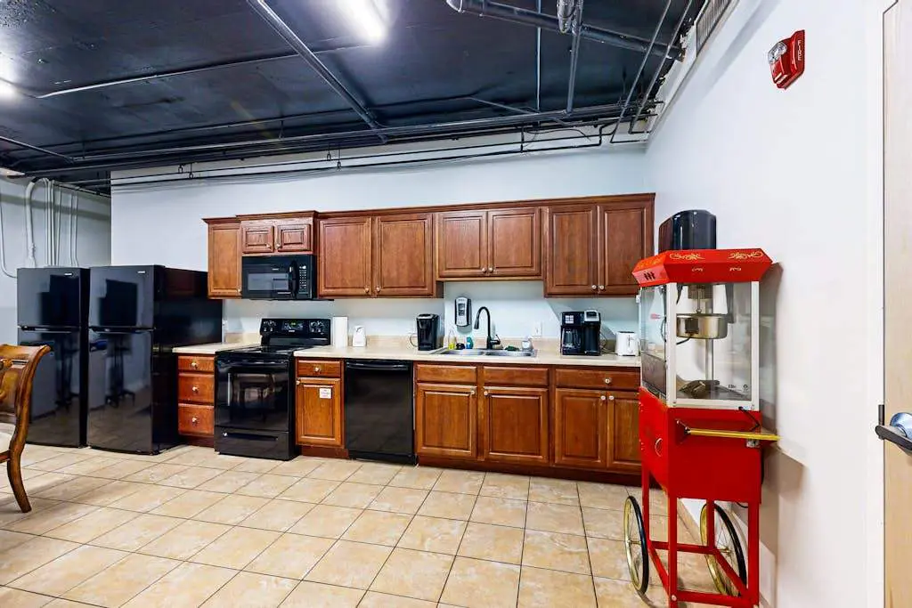 Spacious gulf front condo with beach access and seasonal beach service