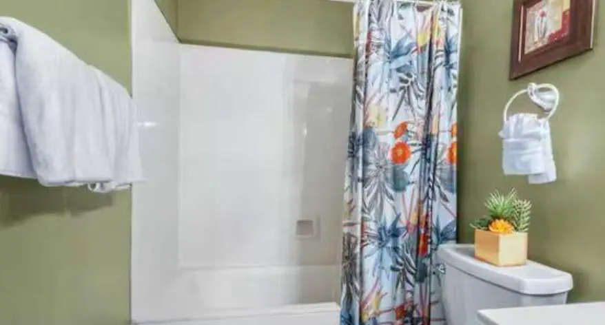 Spacious gulf front condo near beaches and shopping
