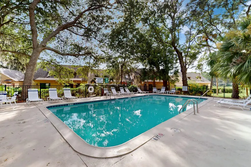 Beautiful Palmetto Dunes Villa- Lagoon Views,  Complex Pool