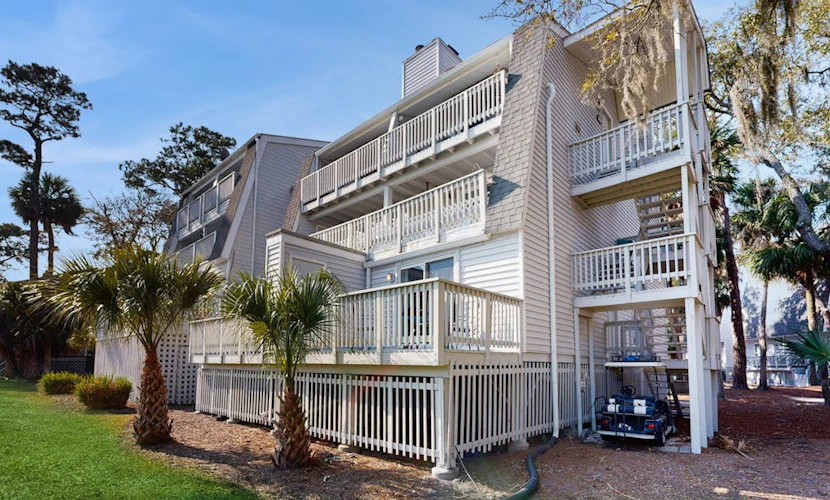 Third-Floor Condo w/ Free WiFi, Private Balcony, and W/D