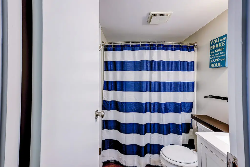 Edisto Island condo with private balcony, AC, & washer/dryer - near beach