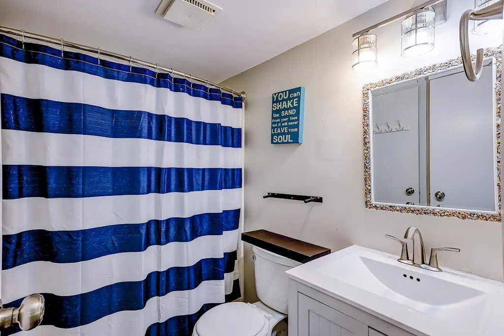 Edisto Island condo with private balcony, AC, & washer/dryer - near beach