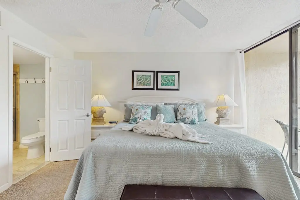 Airy, lagoon-view condo with pool, hot tub & tennis - walk to the beach