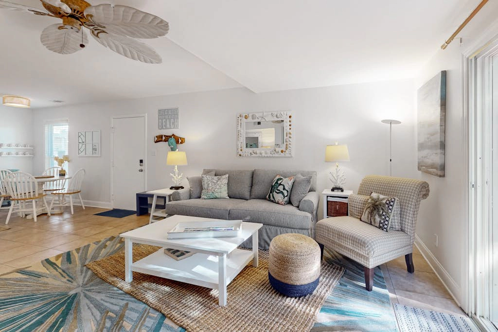 Updated villa with golf course views and serene surroundings