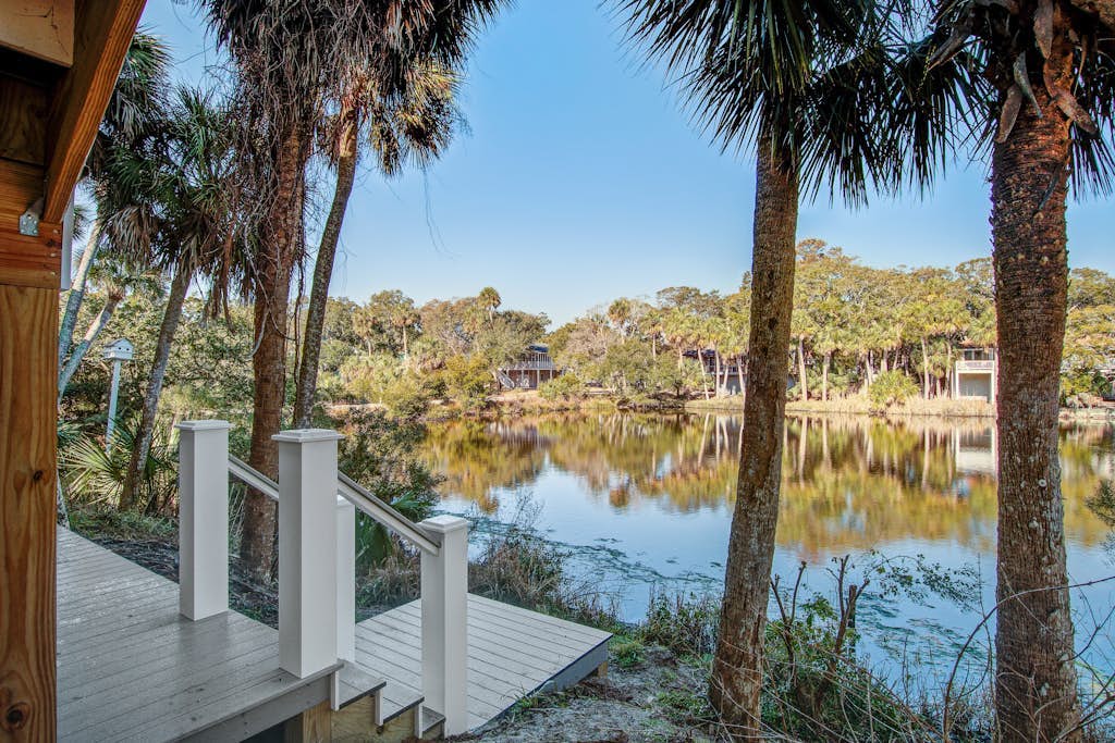 Modern house near oceanfront, EV charger & large screened-in porch