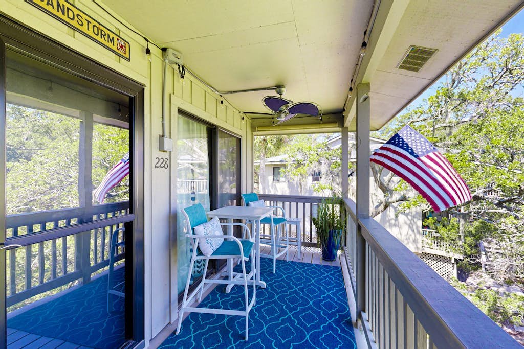 Edisto condo with close proximity to beach & restaurants