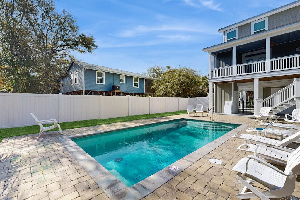 Sun-Filled House Close to Beach w/Private Pool, WiFi, Central AC, & Washer/Dryer