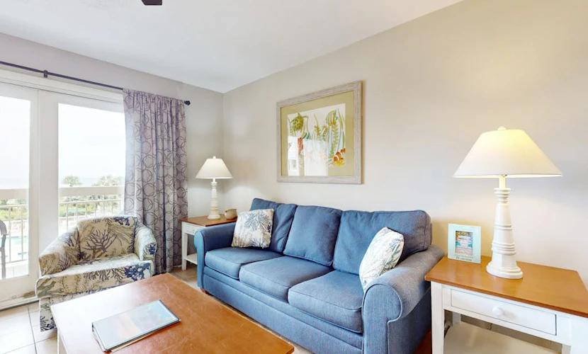 Beach-view condo in oceanfront complex with outdoor pool, beach access, balcony