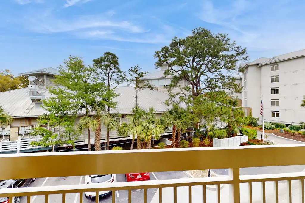 Beach-view condo in oceanfront complex with outdoor pool, beach access, balcony