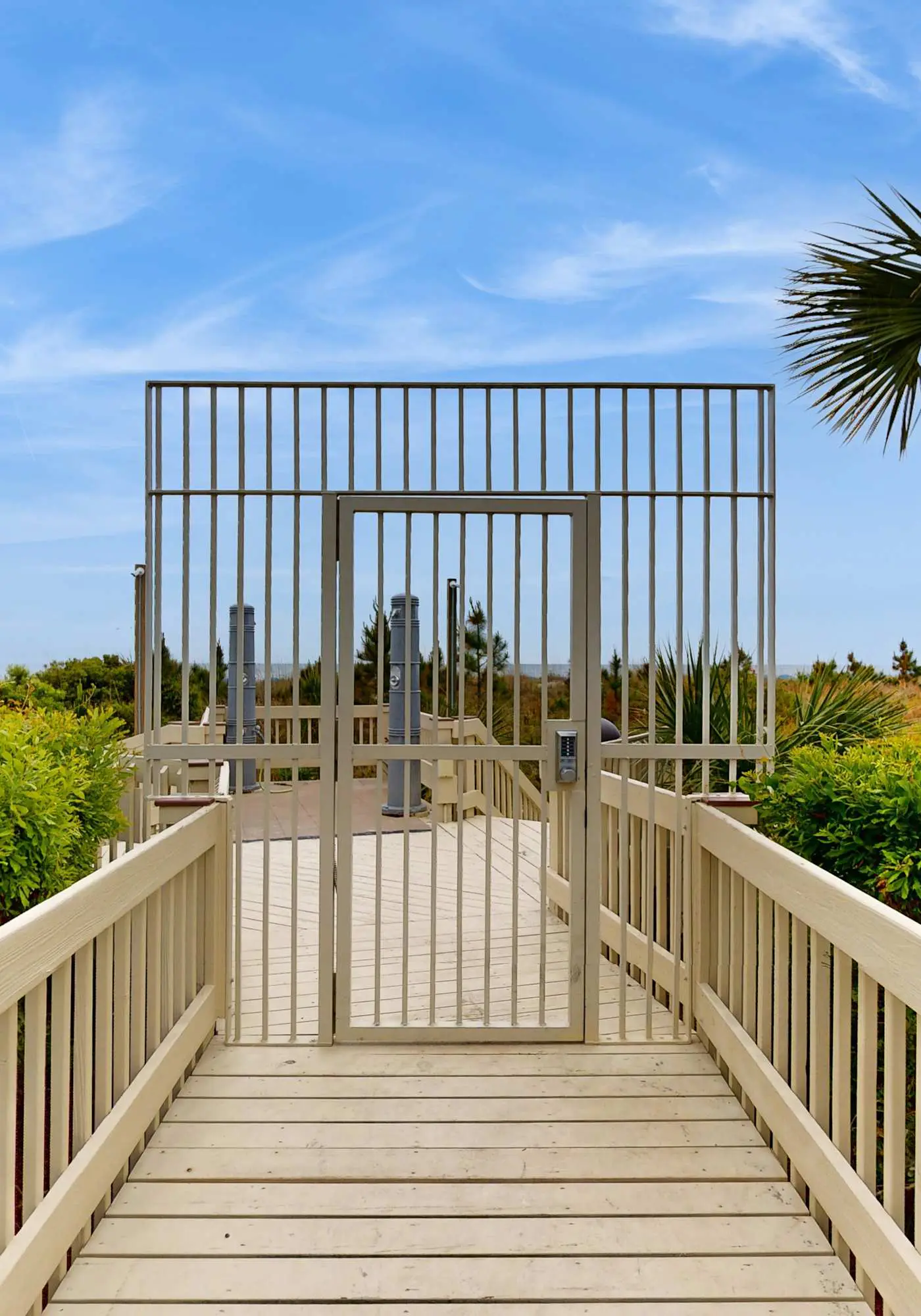 Beach-view condo in oceanfront complex with outdoor pool, beach access, balcony