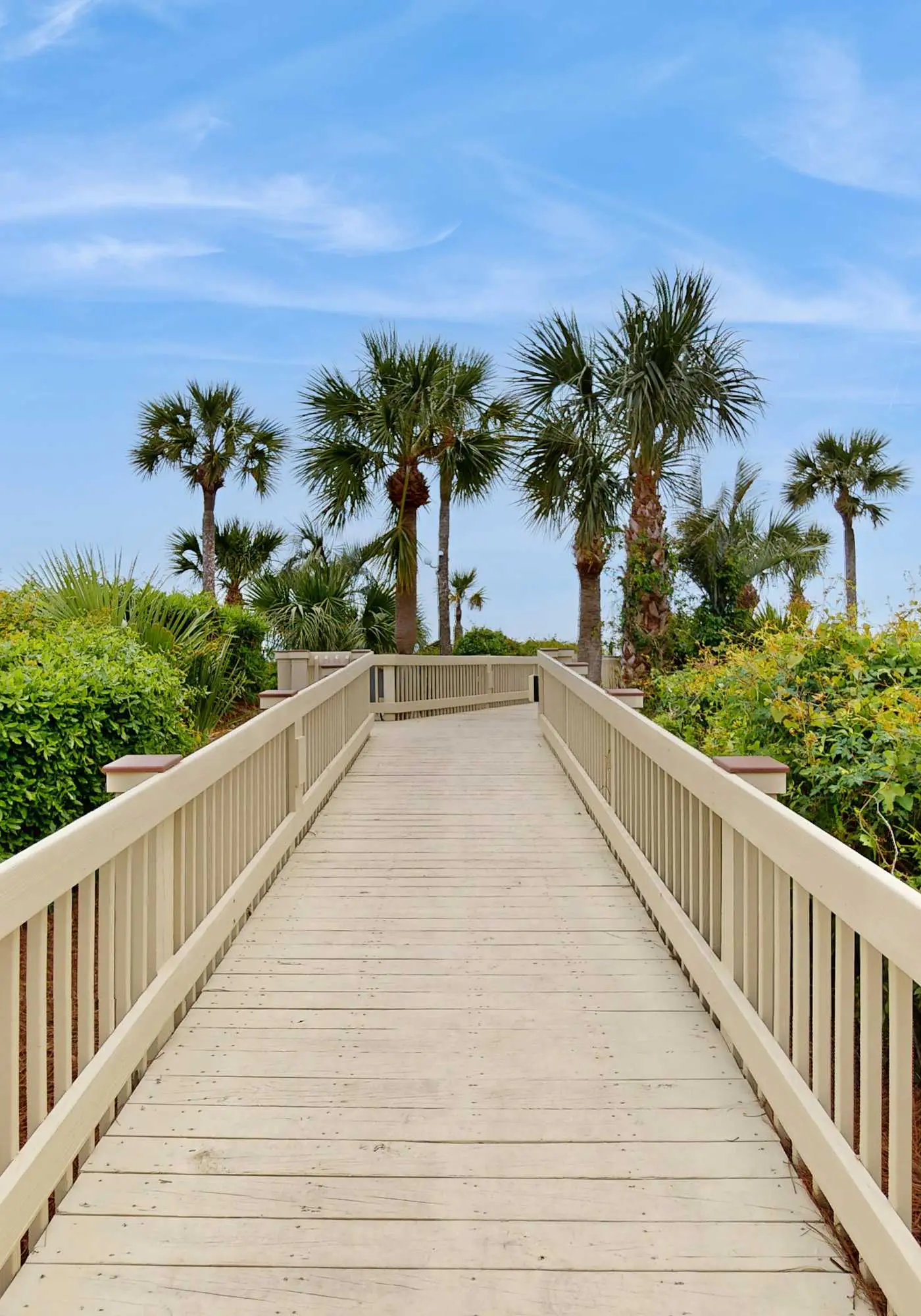 Beach-view condo in oceanfront complex with outdoor pool, beach access, balcony