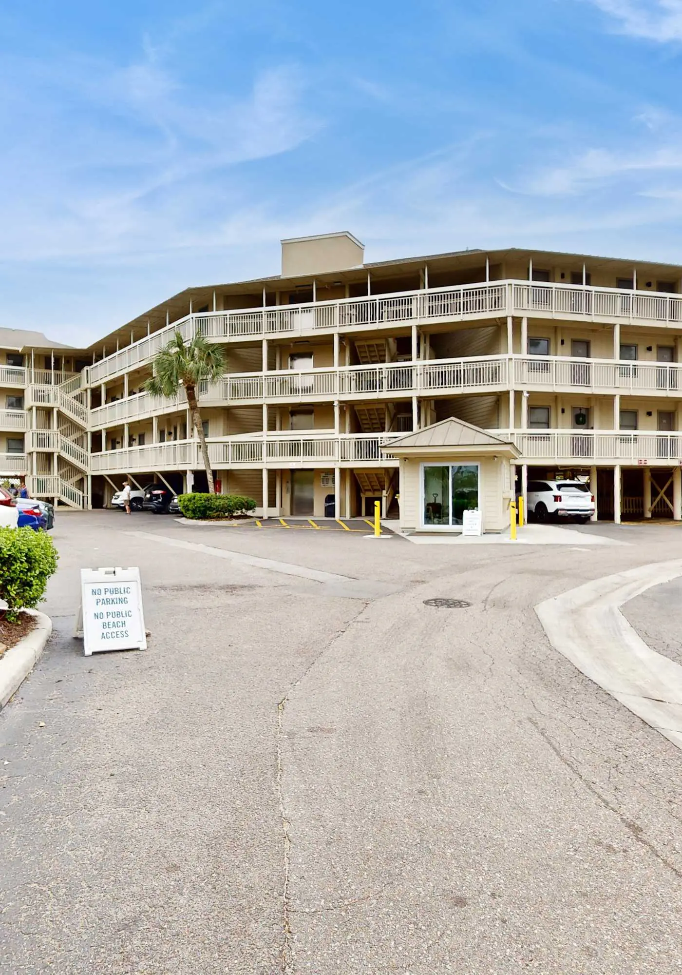 Beach-view condo in oceanfront complex with outdoor pool, beach access, balcony