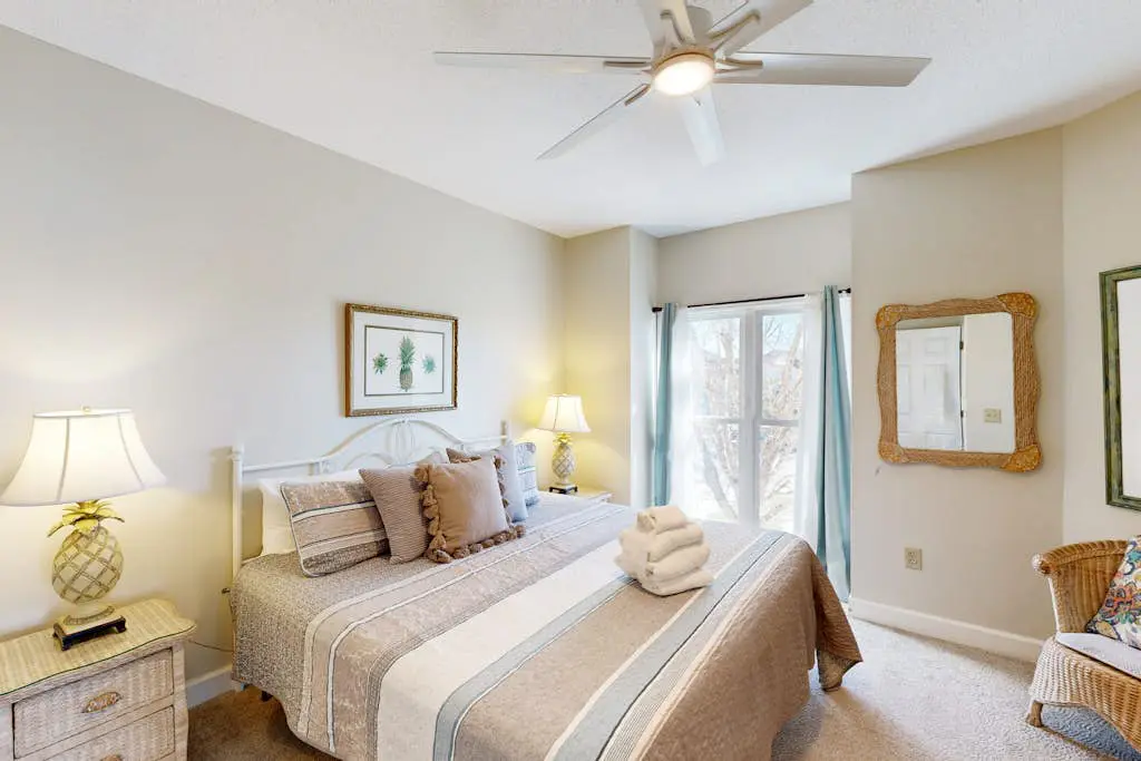 Dolphin Watch - A Side