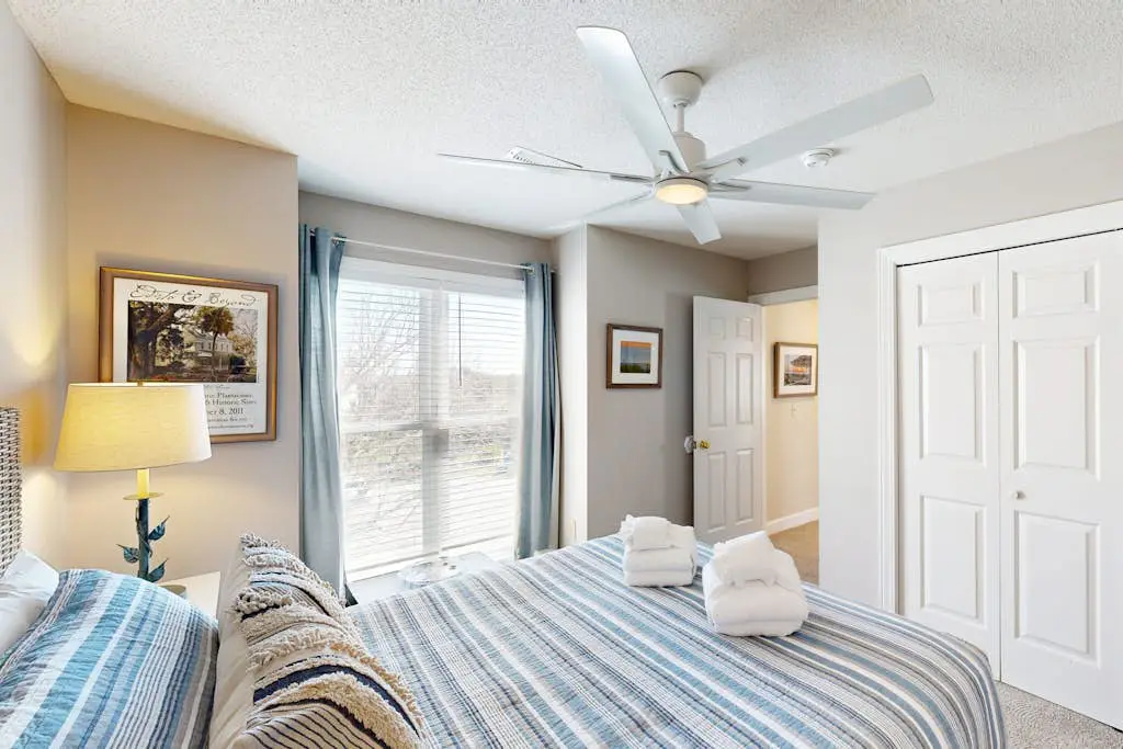 Dolphin Watch - A Side