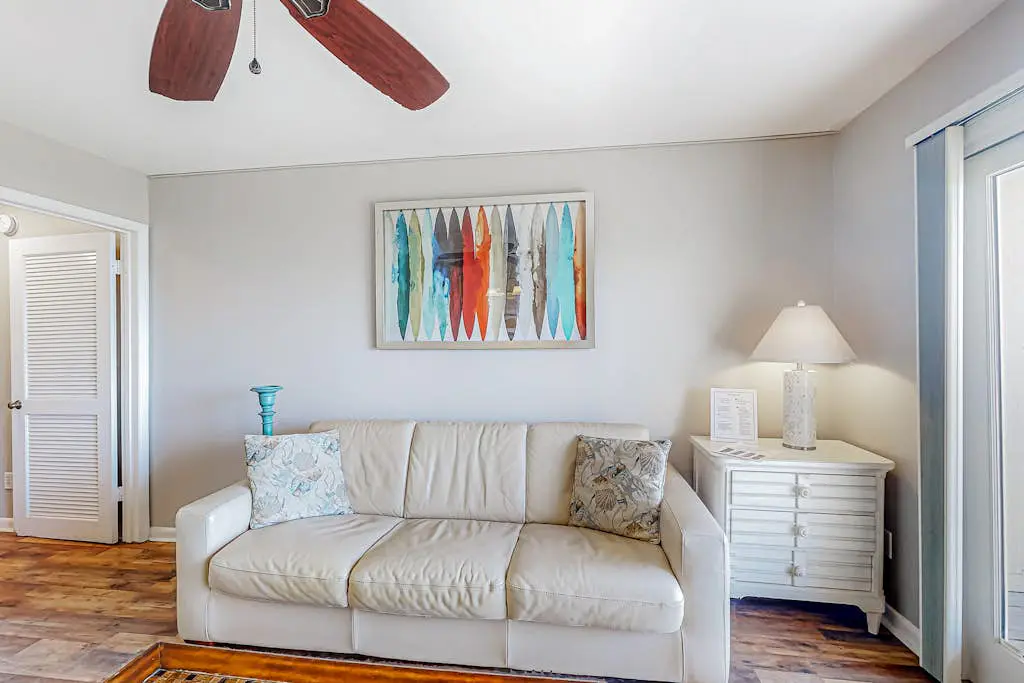 Condo with Coligny Beach views, outdoor pool, beach access, balcony, W/D, & AC