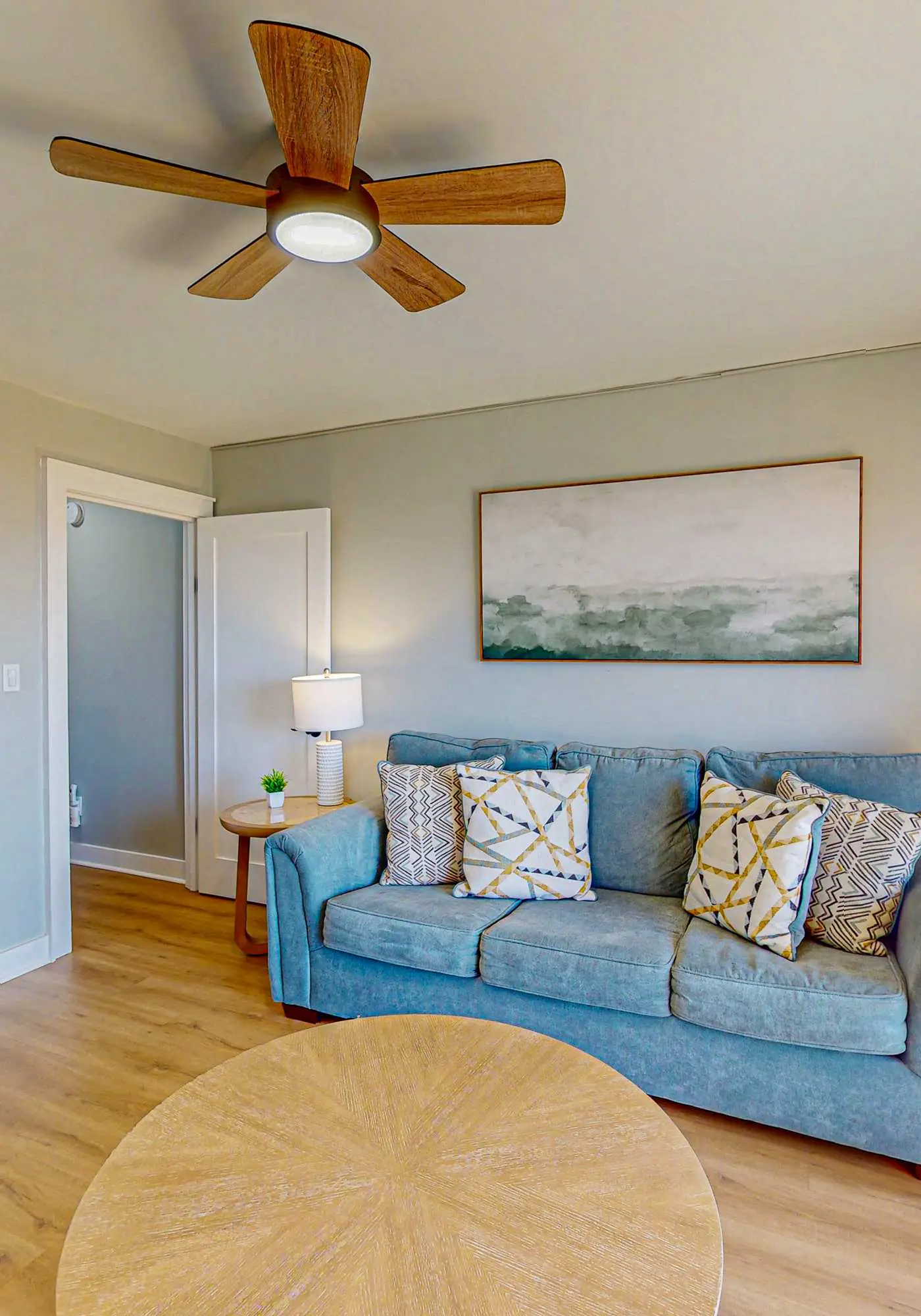 Condo with Coligny Beach views, outdoor pool, beach access, balcony, W/D, & AC