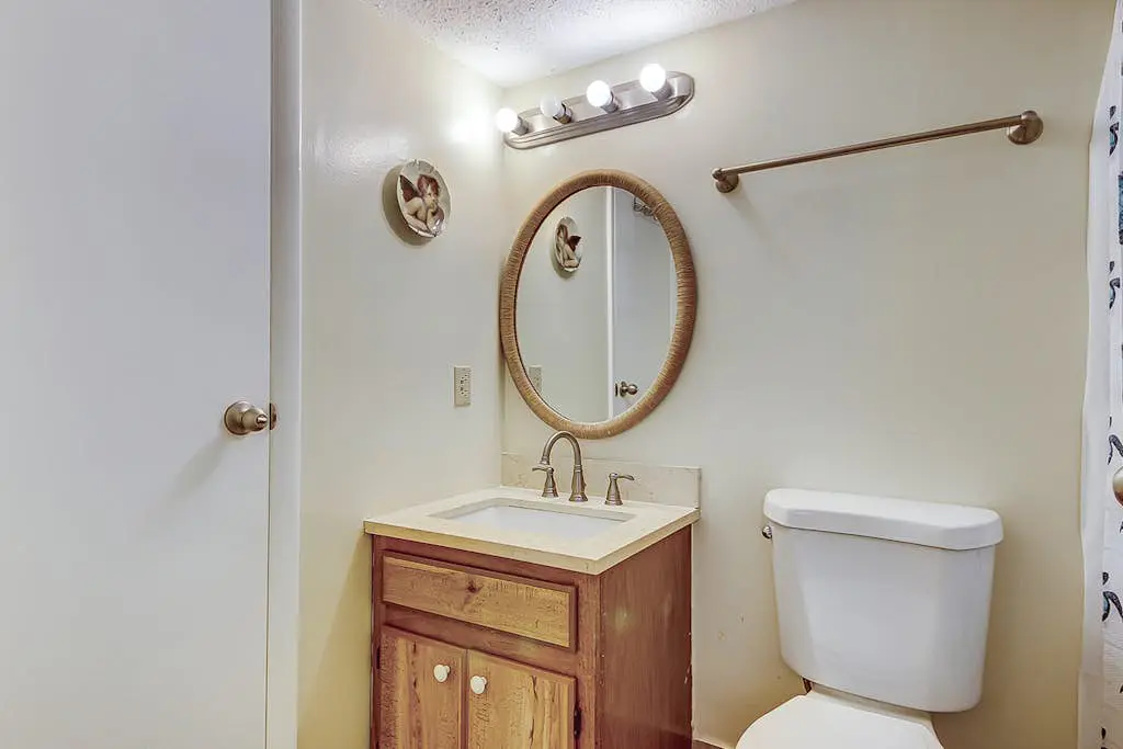 Top-floor villa with fairway views - central AC, private W/D, WiFi - Dogs OK