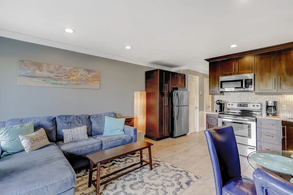 Beach resort condo with marsh-view balcony, pool, tennis, gym, & beach access