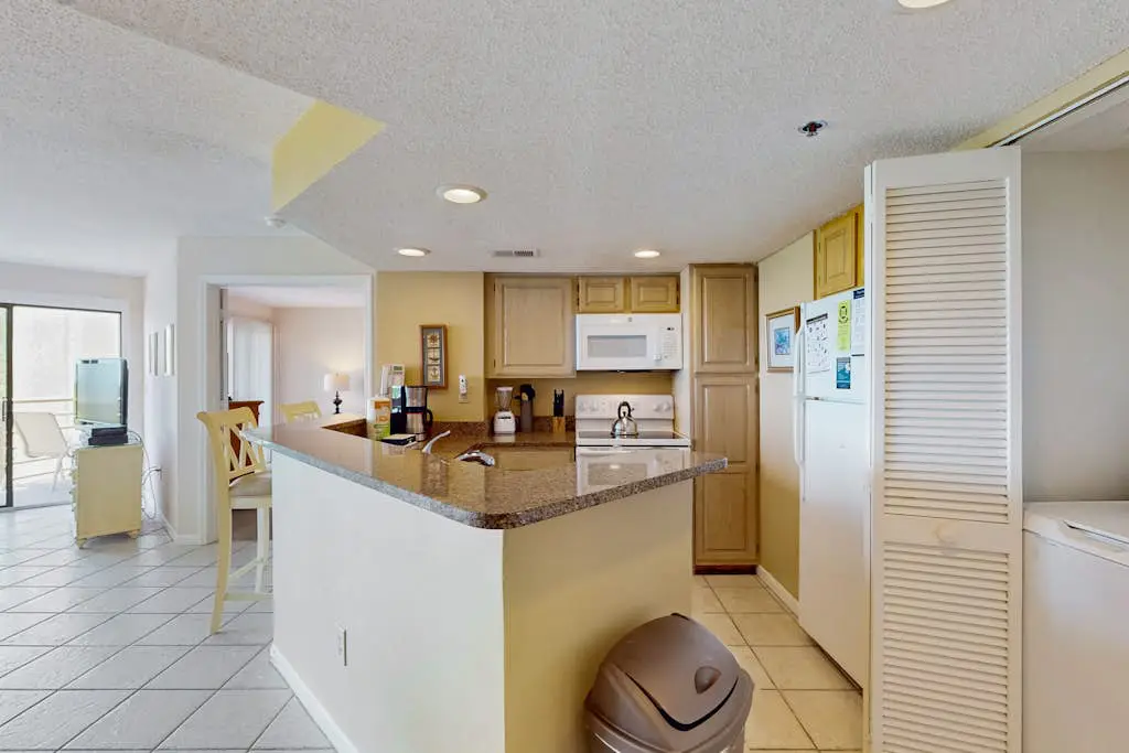 Waterfront Condo with Shared Pools, Hot Tubs, Private Balconies, and Ocean Views