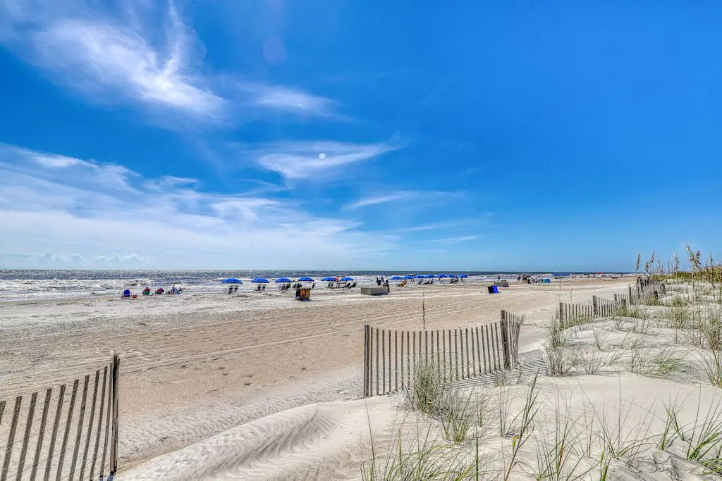 Waterfront Condo with Shared Pools, Hot Tubs, Private Balconies, and Ocean Views