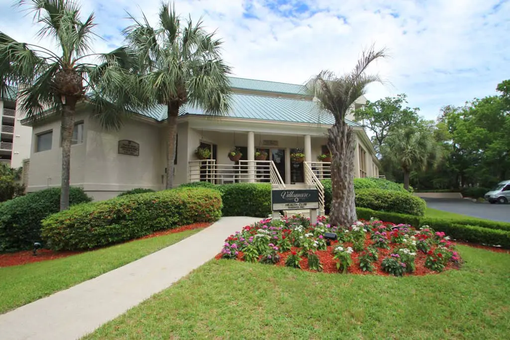 Waterfront Condo with Shared Pools, Hot Tubs, Private Balconies, and Ocean Views